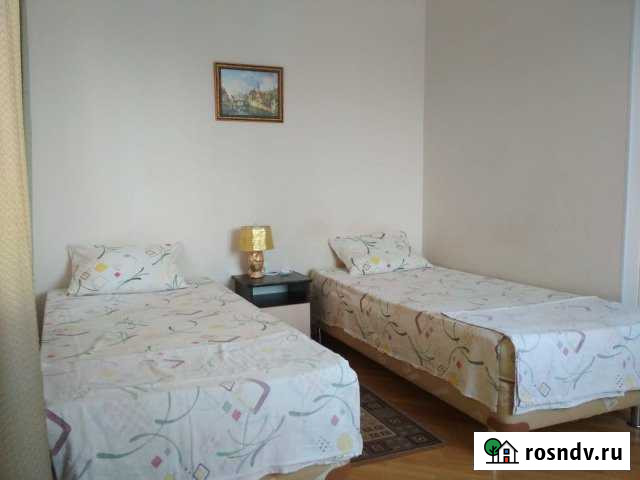 Комната 18 м² в 7-ком. кв., 1/2 эт. в аренду посуточно в Краснодаре Краснодар - изображение 1