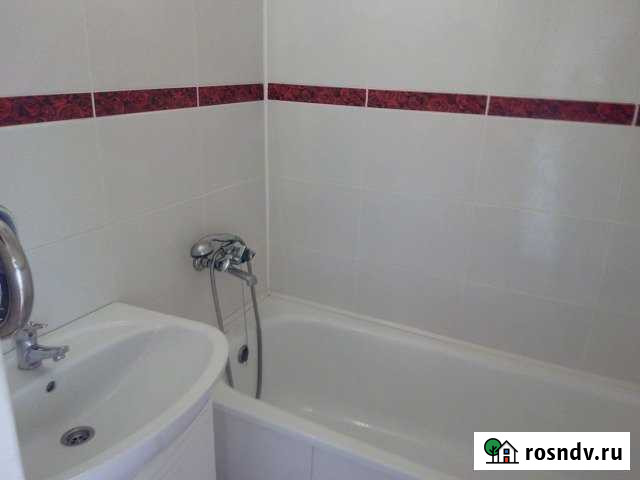 3-комнатная квартира, 82 м², 4/9 эт. в аренду на длительный срок во Владикавказе Владикавказ - изображение 1