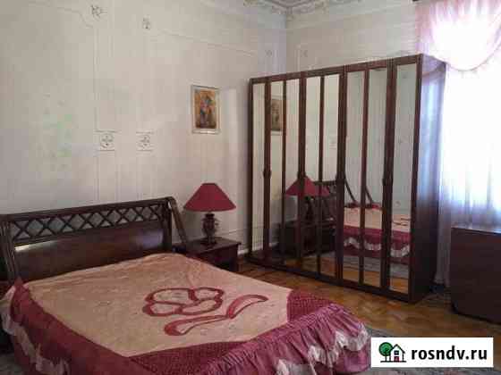Комната 20 м² в 5-ком. кв., 2/2 эт. в аренду на длительный срок в Краснодаре Краснодар