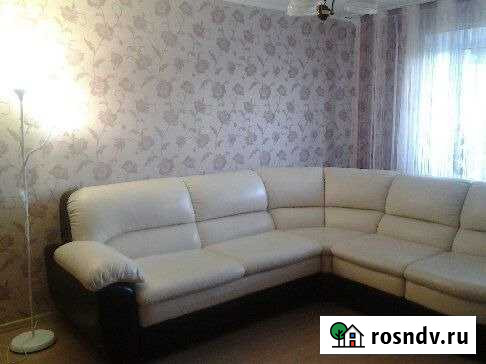 2-комнатная квартира, 52 м², 3/9 эт. в аренду посуточно в Кирово-Чепецке Кирово-Чепецк - изображение 1