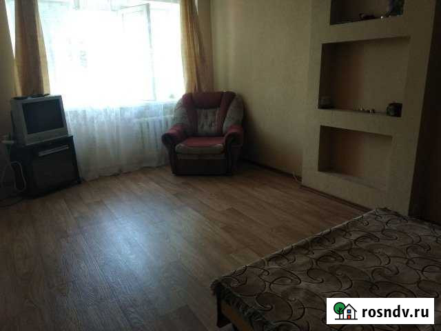 1-комнатная квартира, 30 м², 3/5 эт. в аренду посуточно в Балашове Балашов - изображение 1