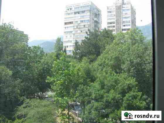 2-комнатная квартира, 52 м², 4/5 эт. на продажу в Алупке Алупка