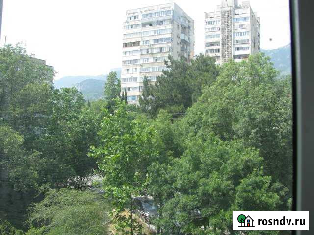 2-комнатная квартира, 52 м², 4/5 эт. на продажу в Алупке Алупка - изображение 1