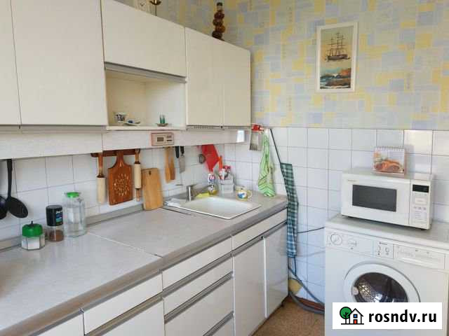 3-комнатная квартира, 64 м², 3/9 эт. в аренду на длительный срок в Кемерово Кемерово - изображение 1