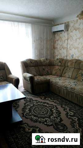 2-комнатная квартира, 45 м², 3/4 эт. в аренду посуточно в Шахтах Шахты - изображение 1