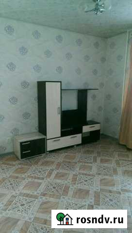 1-комнатная квартира, 37 м², 3/5 эт. в аренду посуточно в Соликамске Соликамск - изображение 1