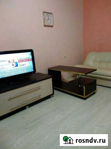 1-комнатная квартира, 33 м², 1/5 эт. в аренду посуточно в Шадринске Шадринск - изображение 1