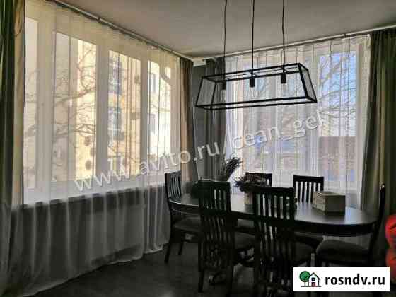 4-комнатная квартира, 113 м², 2/2 эт. на продажу в Геленджике Геленджик