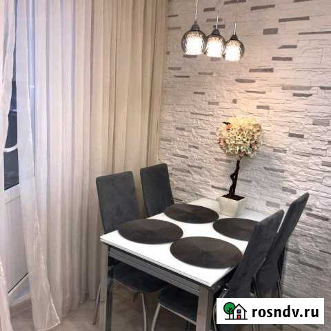 3-комнатная квартира, 67 м², 3/5 эт. в аренду на длительный срок в Нижневартовске Нижневартовск - изображение 1