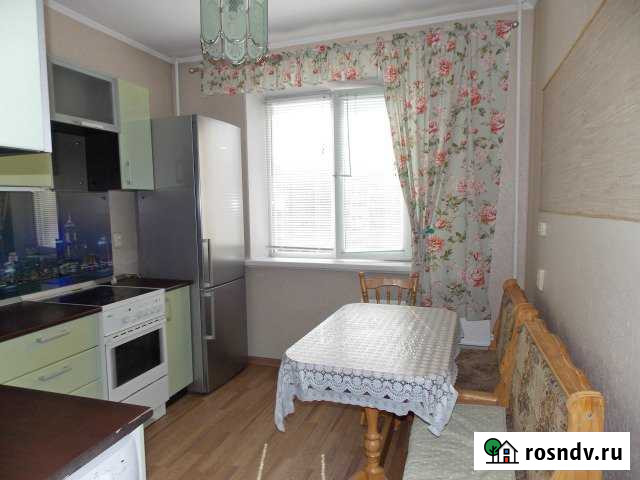 3-комнатная квартира, 80 м², 5/10 эт. в аренду на длительный срок в Челябинске Челябинск - изображение 1