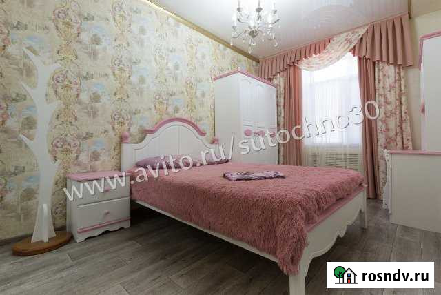 3-комнатная квартира, 68 м², 1/5 эт. в аренду посуточно в Астрахани Астрахань - изображение 1