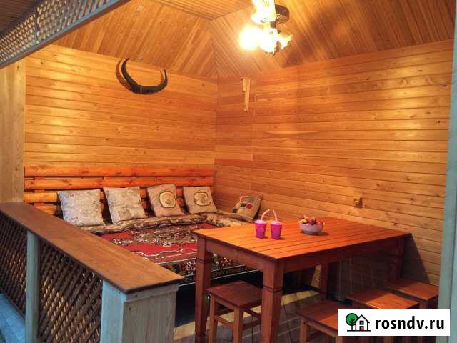 Коттедж 80 м² на участке 3 сот. в аренду посуточно в Избербаше Избербаш - изображение 1