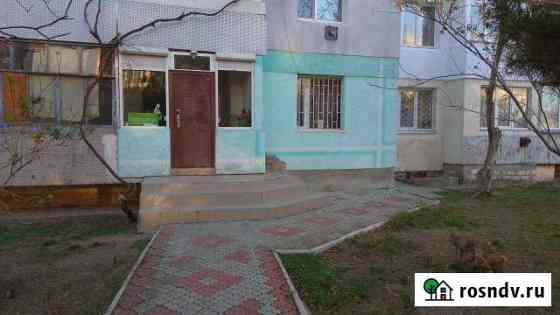 2-комнатная квартира, 56 м², 1/5 эт. на продажу в Армянске Армянск