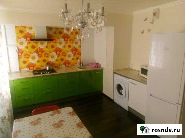 2-комнатная квартира, 65 м², 1/5 эт. в аренду на длительный срок в Славянске-на-Кубани Славянск-на-Кубани - изображение 1