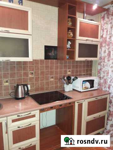 1-комнатная квартира, 44 м², 1/5 эт. в аренду посуточно в Старом Осколе Старый Оскол - изображение 1