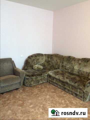 1-комнатная квартира, 40 м², 3/10 эт. в аренду посуточно в Нижнекамске Нижнекамск - изображение 1