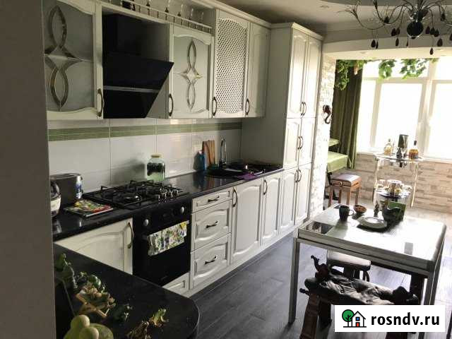 3-комнатная квартира, 100 м², 8/8 эт. в аренду на длительный срок в Туапсе Туапсе - изображение 1