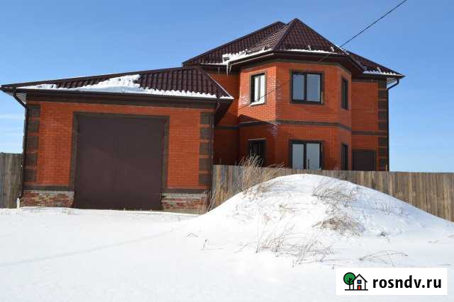 Коттедж 220 м² на участке 10 сот. на продажу в Кузнецке Кузнецк - изображение 1