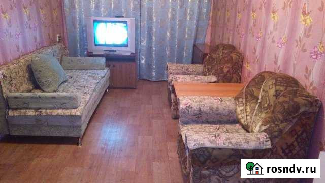 1-комнатная квартира, 35 м², 3/5 эт. в аренду посуточно в Нижнекамске Нижнекамск - изображение 1