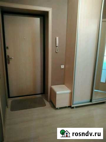 1-комнатная квартира, 40 м², 1/6 эт. в аренду посуточно в Волжском Волгоградской области Волжский - изображение 1