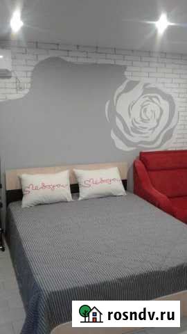 Комната 22 м² в 1-ком. кв., 1/1 эт. в аренду посуточно в Приморско-Ахтарске Приморско-Ахтарск - изображение 1