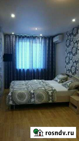 2-комнатная квартира, 56 м², 3/4 эт. в аренду посуточно в Магнитогорске Магнитогорск - изображение 1