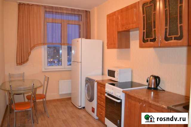 3-комнатная квартира, 76 м², 7/20 эт. в аренду посуточно в Красноярске Красноярск - изображение 1