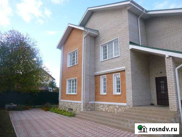 Коттедж 400 м² на участке 9 сот. на продажу в Пскове Псков - изображение 1