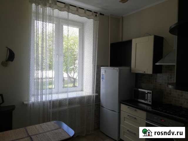 3-комнатная квартира, 77 м², 1/4 эт. в аренду посуточно в Чебаркуле Чебаркуль - изображение 1