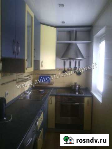 3-комнатная квартира, 65 м², 2/9 эт. в аренду на длительный срок в Севастополе Севастополь - изображение 1