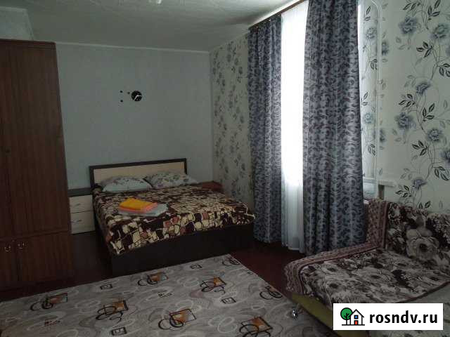 1-комнатная квартира, 26 м², 1/4 эт. в аренду посуточно в Глазове Глазов - изображение 1