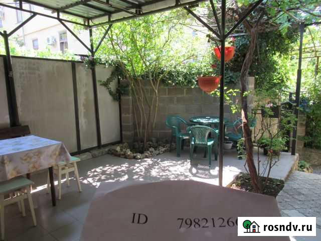 3-комнатная квартира, 46 м², 1/1 эт. в аренду посуточно в Алупке Алупка - изображение 1