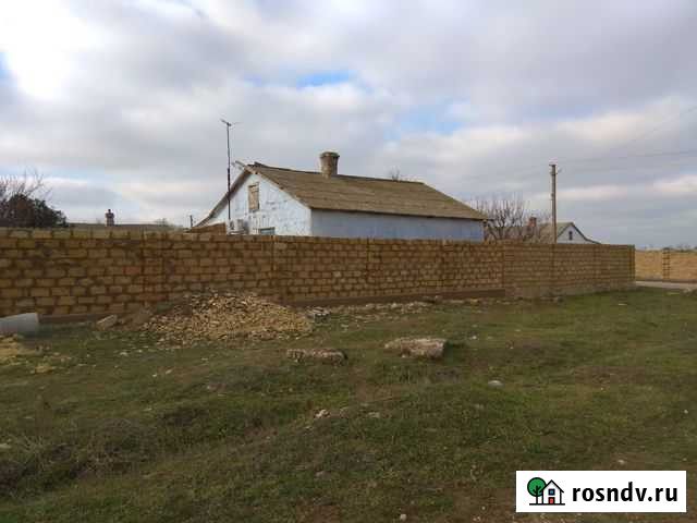 Дом 50.4 м² на участке 20 сот. на продажу в Черноморском Республики Крым Черноморское - изображение 1