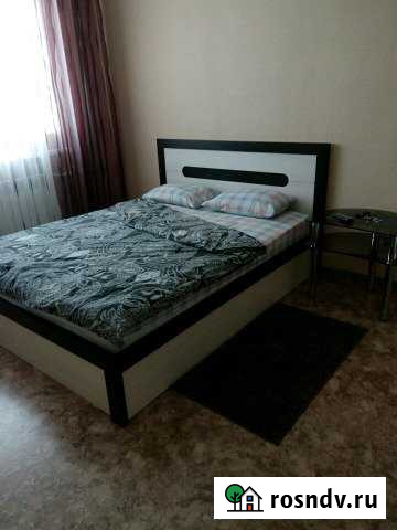 1-комнатная квартира, 35 м², 1/5 эт. в аренду посуточно в Лениногорске Лениногорск - изображение 1