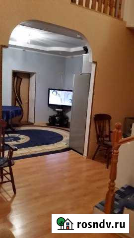 Дом 150 м² на участке 9 сот. в аренду на длительный срок в Волгограде Волгоград - изображение 1