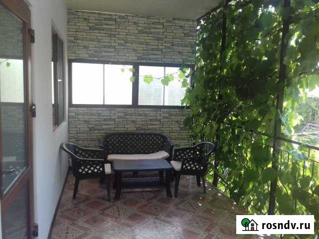 3-комнатная квартира, 75 м², 3/3 эт. в аренду посуточно в Дивноморском Дивноморское - изображение 1