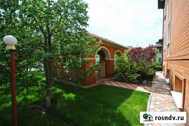 Коттедж 500 м² на участке 10 сот. на продажу в Энгельсе Энгельс - изображение 1