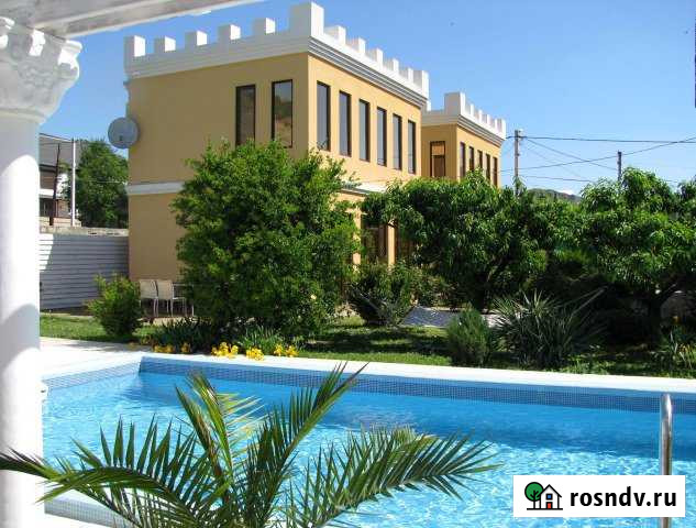 Коттедж 80 м² на участке 9 сот. в аренду посуточно в Судаке Судак - изображение 1