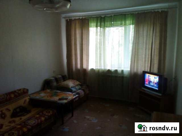 2-комнатная квартира, 32 м², 1/5 эт. в аренду посуточно в Кировграде Кировград - изображение 1