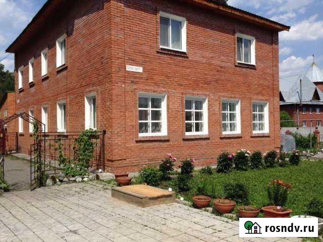 Коттедж 330 м² на участке 14 сот. в аренду на длительный срок в Екатеринбурге Екатеринбург - изображение 1