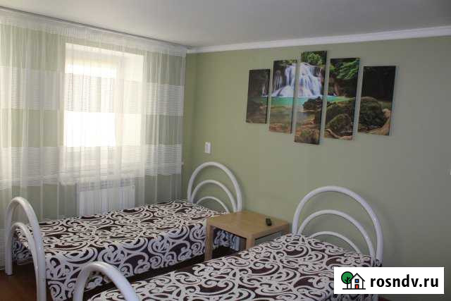 Дом 30 м² на участке 1 сот. в аренду посуточно в Таганроге Таганрог - изображение 1