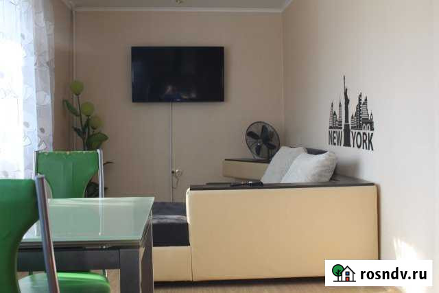 2-комнатная квартира, 60 м², 4/5 эт. в аренду посуточно в Урае Урай - изображение 1