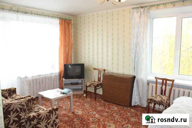 1-комнатная квартира, 32 м², 3/3 эт. в аренду посуточно на Лугах Луга - изображение 1