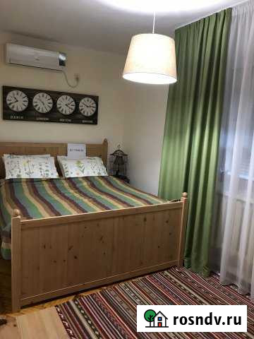 2-комнатная квартира, 43 м², 1/4 эт. в аренду посуточно в Ейске Ейск - изображение 1