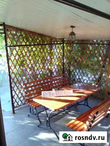 Дом 80 м² на участке 5 сот. в аренду посуточно в Алуште Алушта - изображение 1