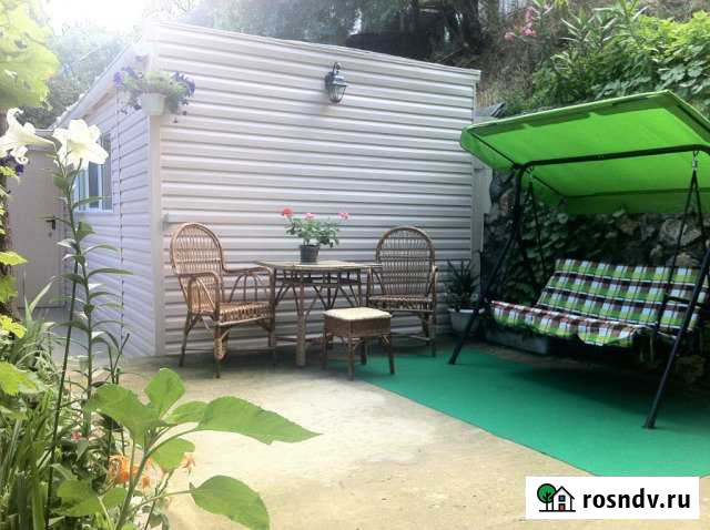 Дача 38 м² на участке 2 сот. в аренду посуточно в Ялте Ялта - изображение 1