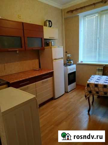 1-комнатная квартира, 40 м², 1/5 эт. в аренду посуточно в Каспийске Каспийск - изображение 1