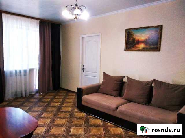 3-комнатная квартира, 60 м², 2/5 эт. в аренду посуточно в Симферополе Симферополь - изображение 1