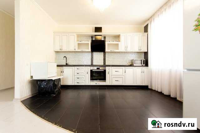 3-комнатная квартира, 140 м², 9/12 эт. в аренду на длительный срок в Брянске Брянск - изображение 1