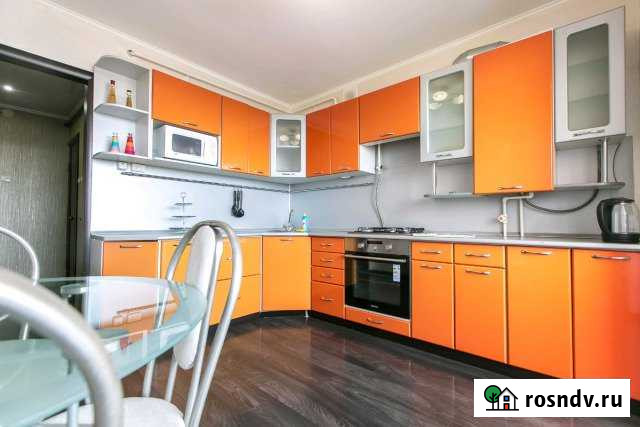 2-комнатная квартира, 60 м², 5/5 эт. в аренду посуточно в Нефтекамске Нефтекамск - изображение 1